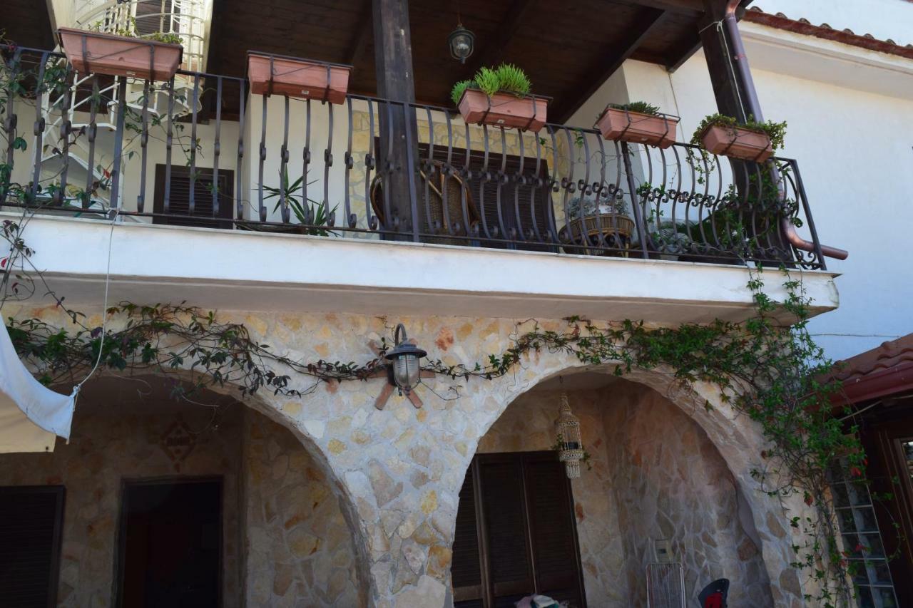 Bed &Breakfast Pinetamare Bed & Breakfast Castel Volturno Exterior photo